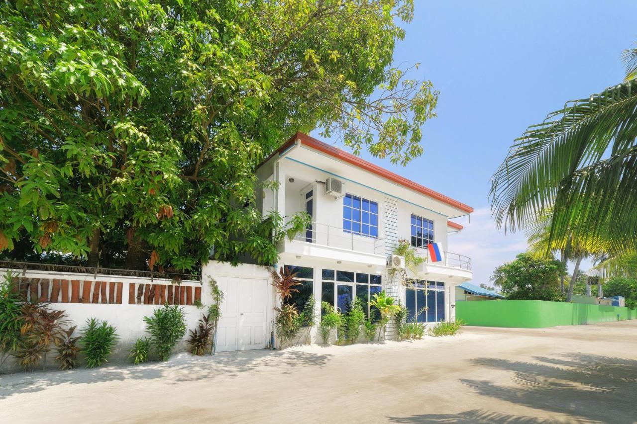 Sevinex Inn Feridhoo Exterior photo
