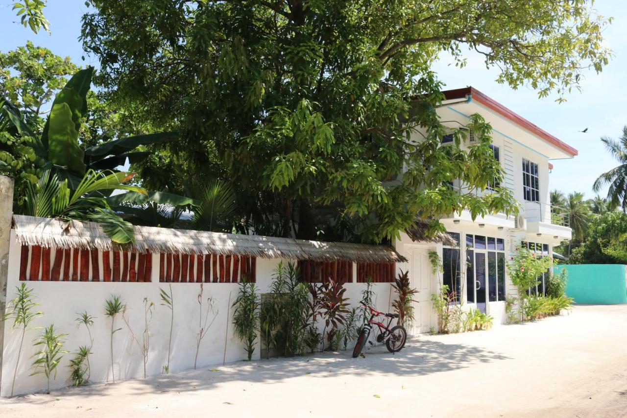 Sevinex Inn Feridhoo Exterior photo