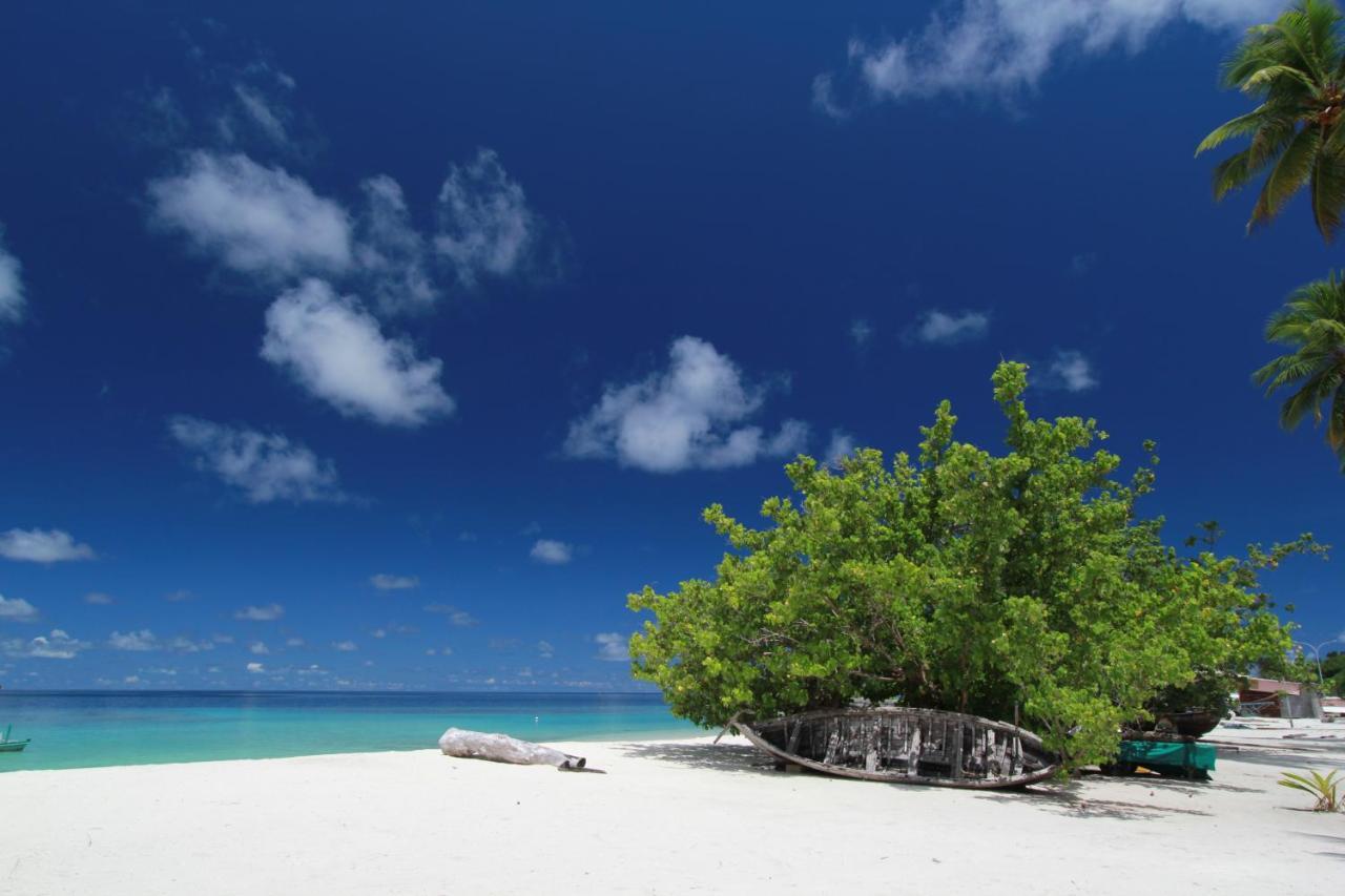 Sevinex Inn Feridhoo Exterior photo